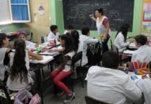 CTERA convocó a un paro docente para el lunes, dudas por el arranque en Provincia