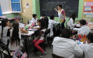 CTERA convocó a un paro docente para el lunes, dudas por el arranque en Provincia