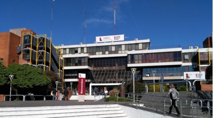 Lanús Gobierno: Municipales recibirán ayuda escolar de $200.000