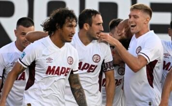 Lanús venció a San Lorenzo en un gran comienzo de la Superliga