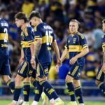 Los-jugadores-de-Boca-tras-igualar-ante-Racing-en-el-Torneo-Apertura-2026-1200×740
