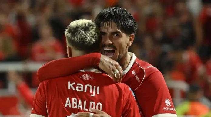 Tapas de los diarios del 14 de febrero