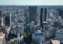 Tapas de los diarios del 25 de marzo