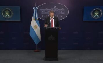 Adorni contra las cuerdas: negó todo y eludió preguntas en su reaparición