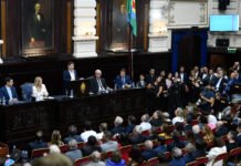 Kicillof en la apertura de sesiones: «Argentina vive una profunda crisis y el rumbo económico es un fracaso»