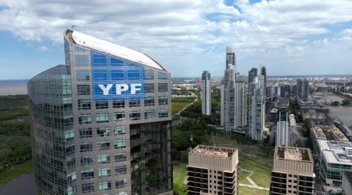 Tapas de los diarios del 28 de marzo