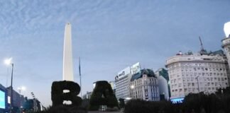 Tapas de los diarios del 27 de abril