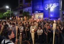 Avellaneda: Multitudinaria y emotiva vigilia por Malvinas