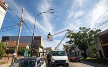 Lanús: Julián Álvarez supervisó la repotenciación lumínica de la Avenida Eva Perón