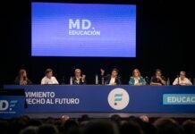 Kicillof en Avellaneda: inauguró centro comunitario en Dock Sud y cerró con acto en el Teatro Roma