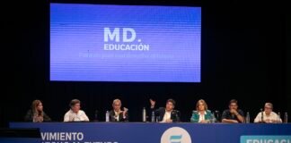 Kicillof en Avellaneda: inauguró centro comunitario en Dock Sud y cerró con acto en el Teatro Roma