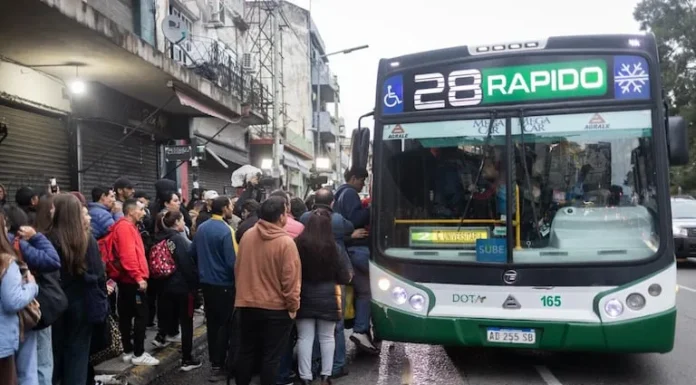 Tapas de los diarios del 10 de abril