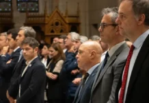 Tapas de los diarios del 22 de abril