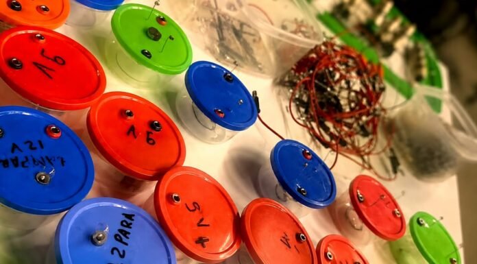 Taller Pedagógico “Linterna Mágica” para chicos de 8 a 12 años en el Centro Interactivo de Ciencia y Tecnología de la UNLa
