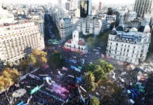Tapas de los diarios del 13 de mayo