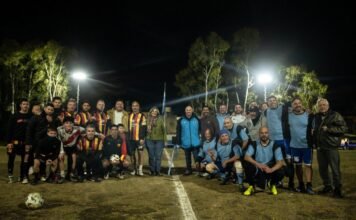 Lanús: Inauguraron la nueva iluminación de la cancha del club 1° de Mayo