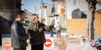 Agustín Balladares recorrió las obras en viviendas en Villa Porá: “Estas obras son un ejemplo de lo que se puede lograr cuando el Estado y la comunidad trabajan juntos”