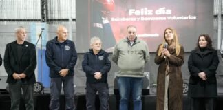 Avellaneda: Homenajearon a bomberos con 25 y 50 años de servicios