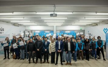 Lanús: otorgan certificados a agentes del Centro de Monitoreo Municipal