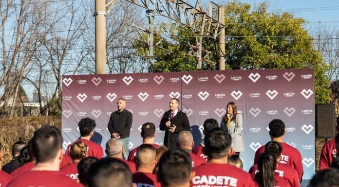 Lanús: se realizó el acto de apertura de la Escuela de Policía Municipal con la presencia de Julián Álvarez