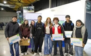 Avellaneda: entregan 3.800 notebooks a estudiantes secundarios