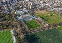 Lanús: construyeron un nuevo campo de deportes en la Escuela Kennedy